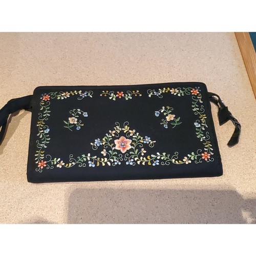 Vintage silk blend - silk, embroidered